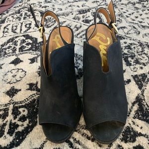 Qupid black peep toe heels